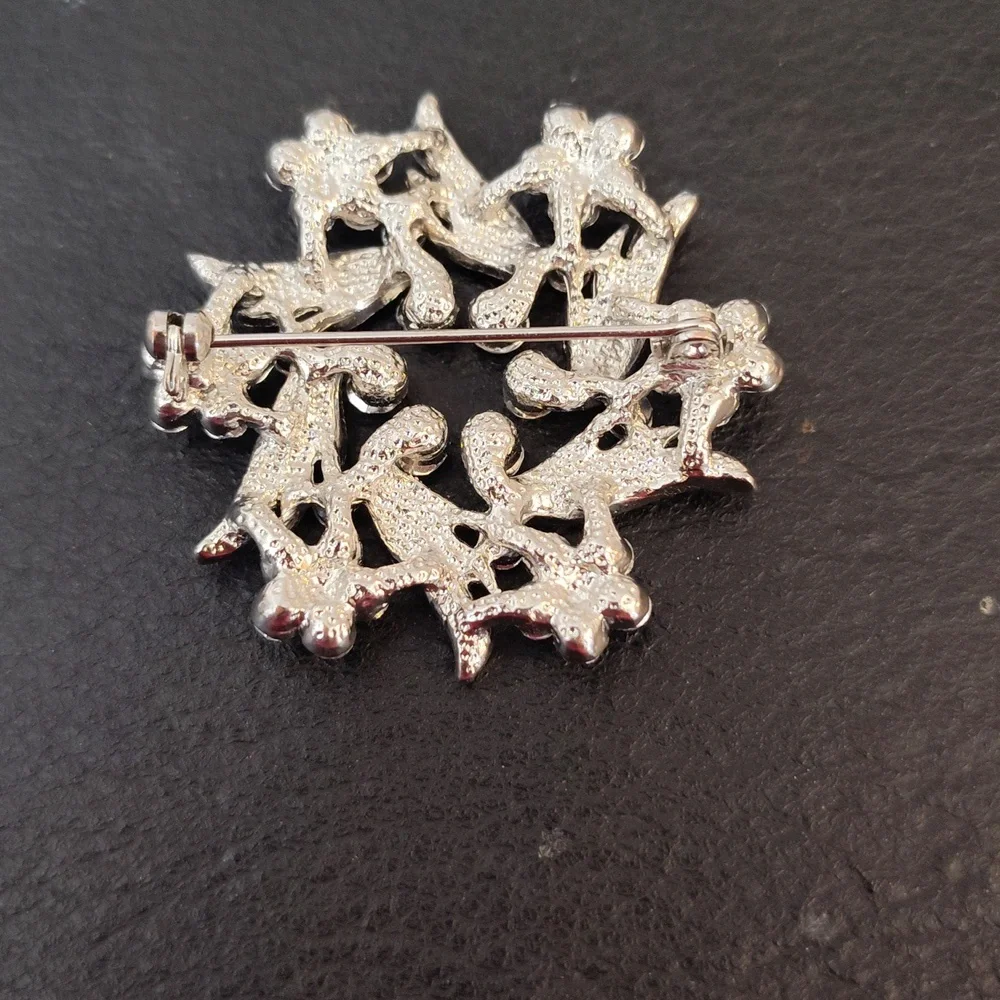 Brooch Blue Floral Rhinestone Sparkly Silver Tone Vintage About 2" - Picture 3 of 5